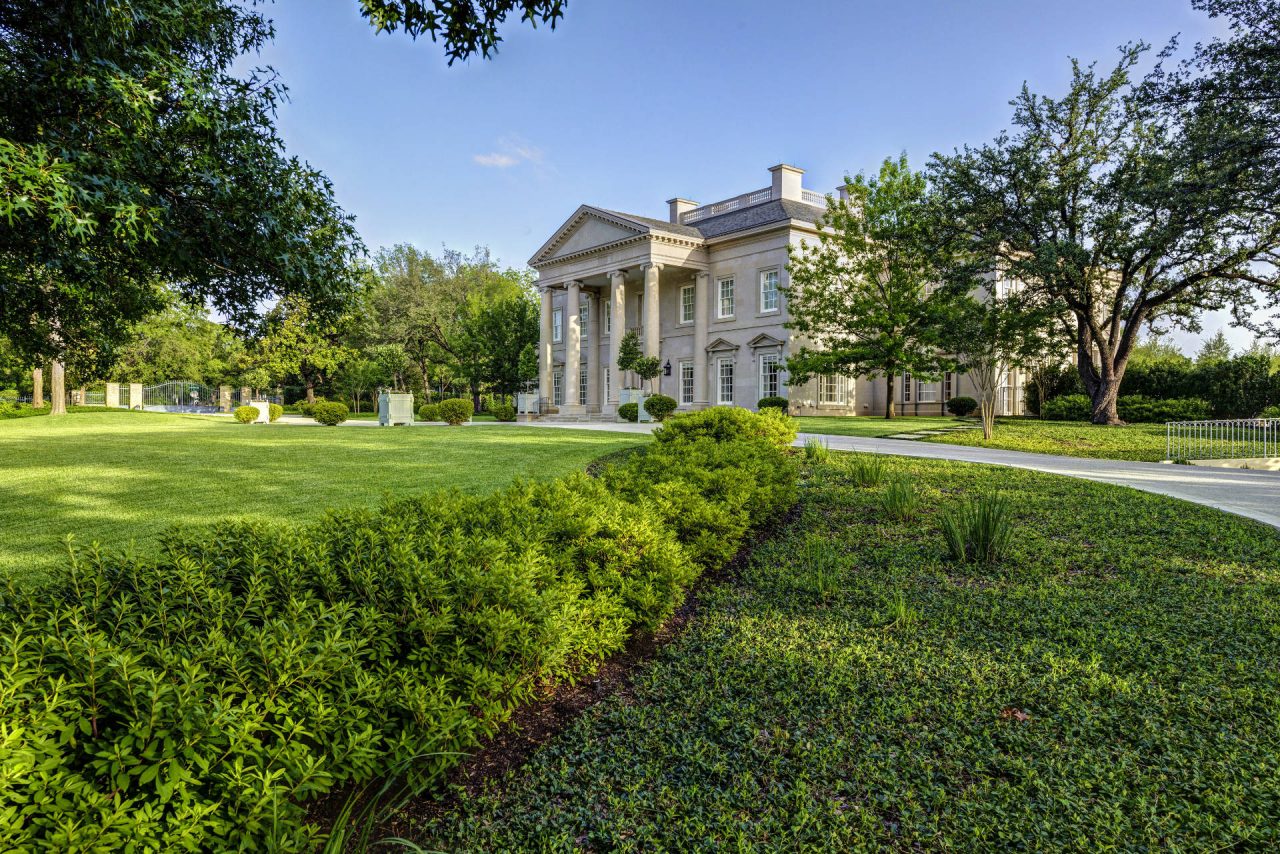 Preston Hollow Property | Residential Landscaper in Dallas and Ft Worth, Texas | Southern Botaincal