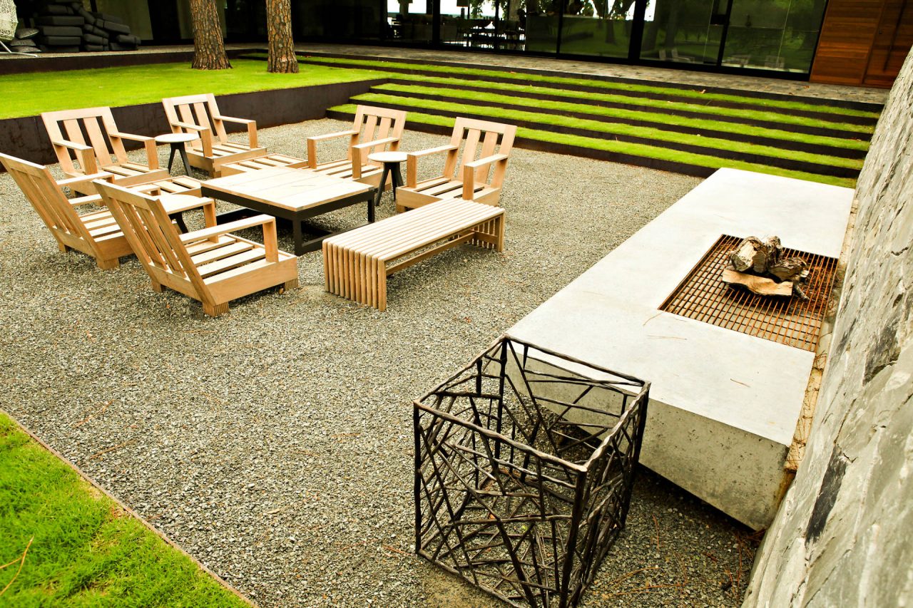 Modern Lakeside Retreat | Dallas Residential Landscaper