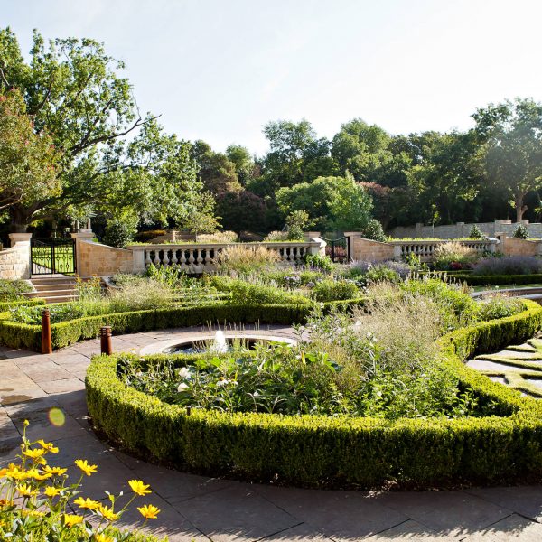 Park Cities Grand Estate | Dallas Residential Landscaping Services | Southern Botanical