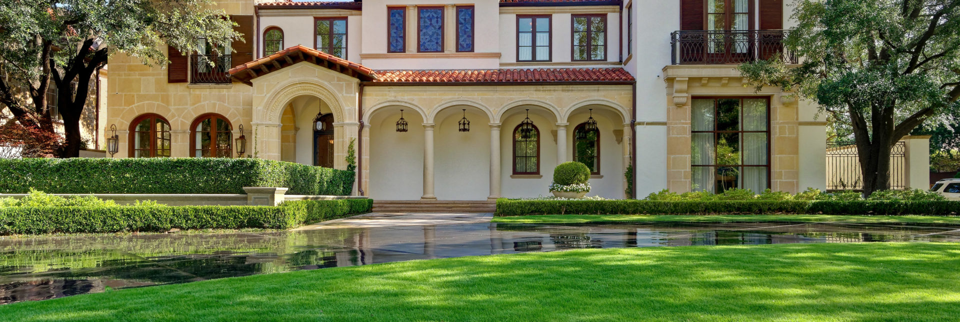 Southern Botanical's landscape experts share 5 must-know summer water conservation tips for lawns and landscapes in North Texas
