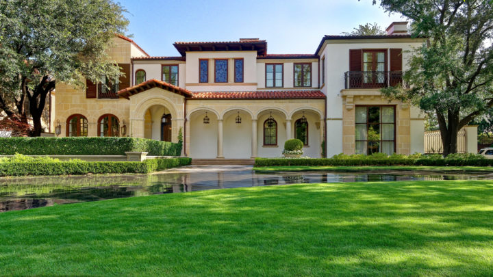 Southern Botanical's landscape experts share 5 must-know summer water conservation tips for lawns and landscapes in North Texas