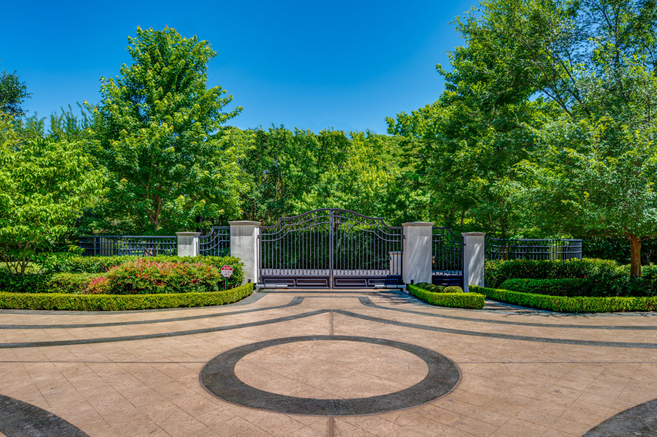 Park Lane Estate | Residential Landscaping Company in Dallas and Ft Worth Texas | Southern Botanical