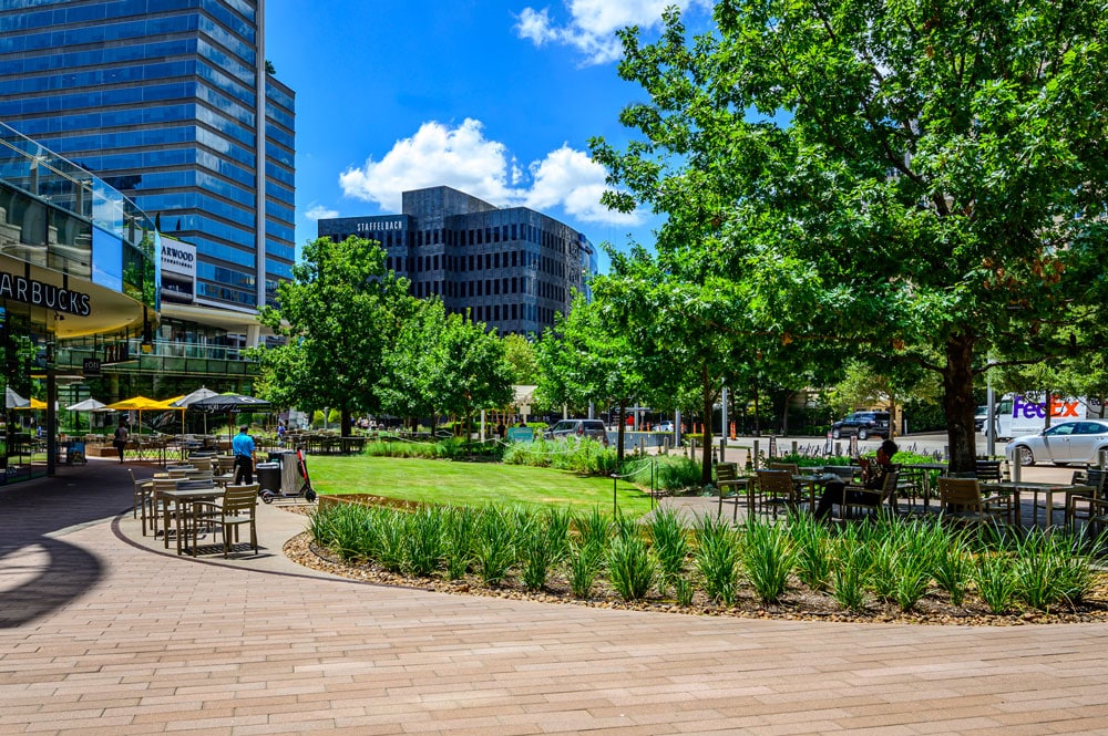Well-maintained landscape of a corporate property in Downtown Dallas. 