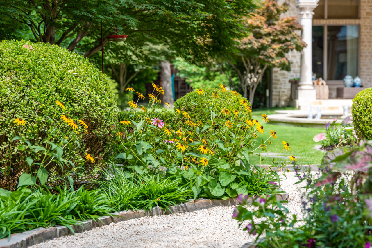 Strait Lane Residence | Residential Landscape | Southern Botanical