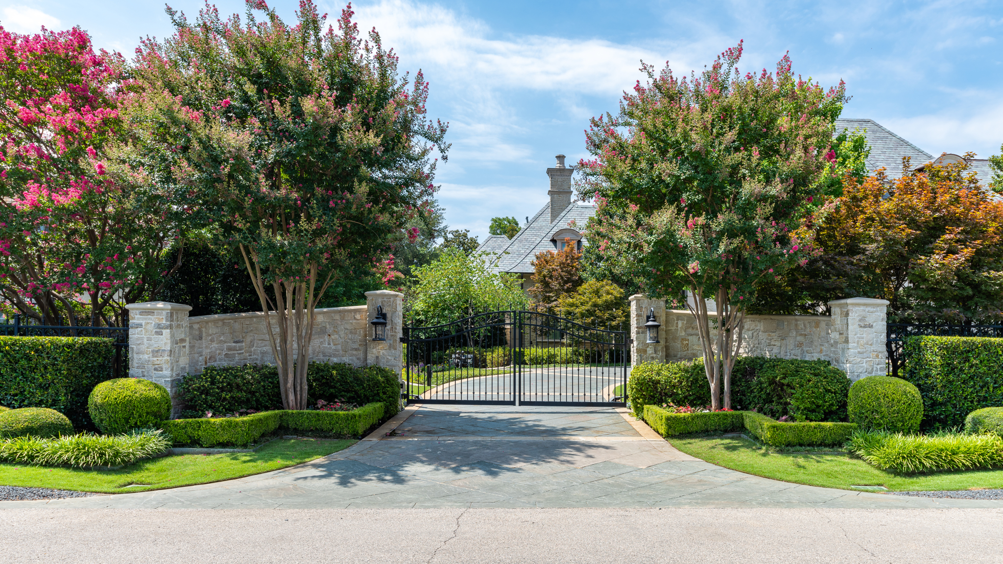 Strait Lane Residence | Residential Landscape | Southern Botanical