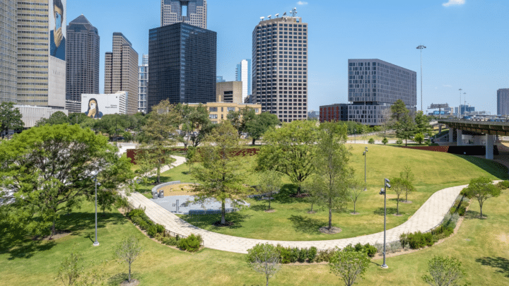 Achieve Business Goals Through Commercial Landscape Transformation: Here’s How