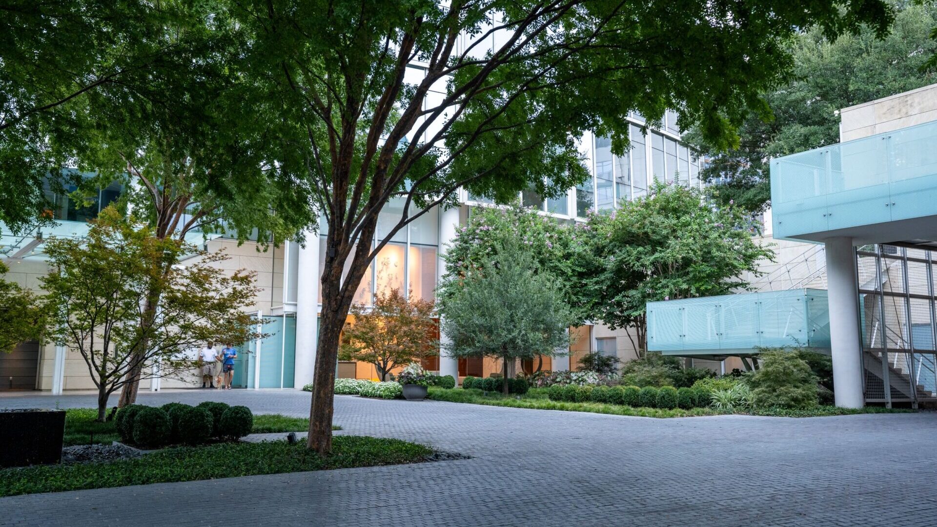 Museum Tower landscape by Southern Botanical