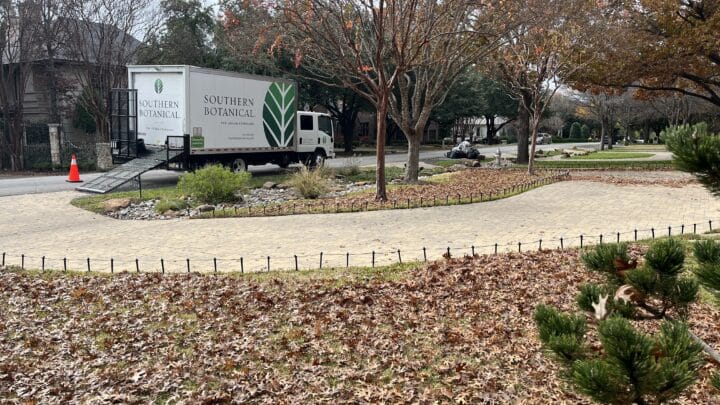 Leaf Mulching | Fall Landscape Maintenance Tips by Southern Botanical